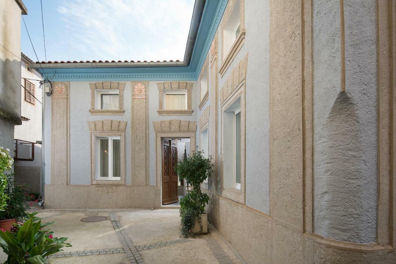 Mondinica Heritage House - Heated Pool Dobrinj Exterior foto